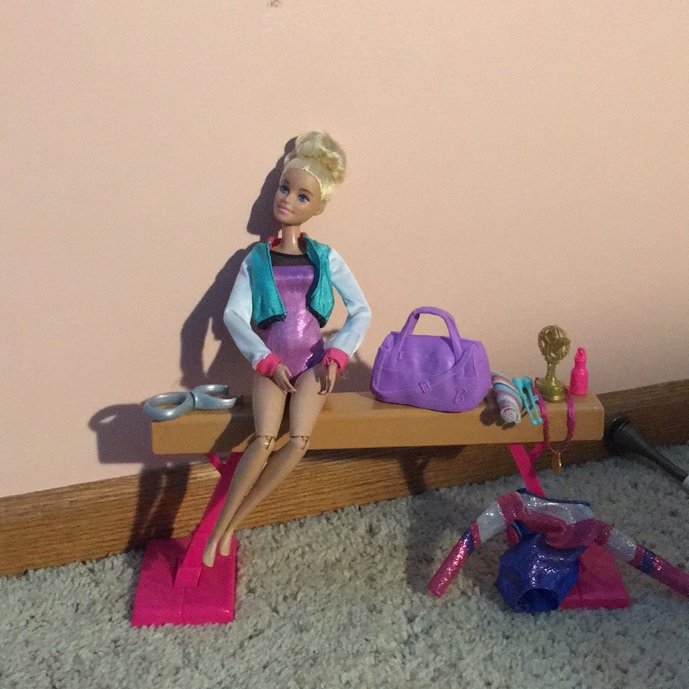 Barbie gymnastics beam set